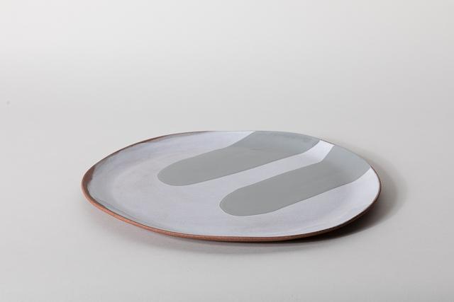 Round Serving Plate, Grey