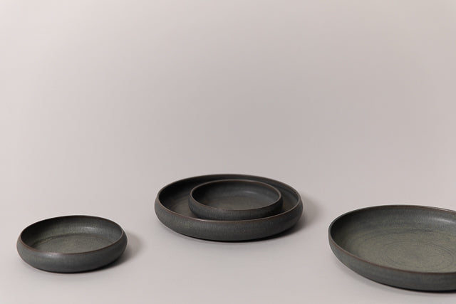 Curved Bowl Small, Moss Green