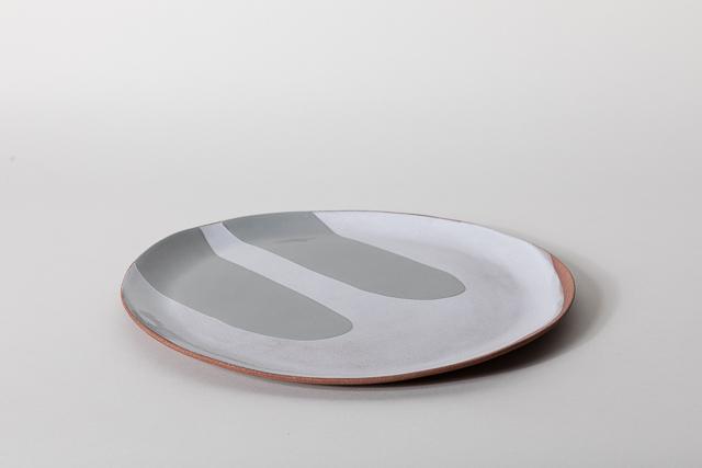 Round Serving Plate, Grey