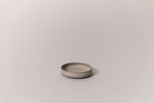 Curved Bowl Medium, Pearl Grey