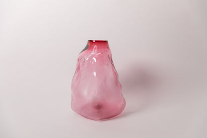 105 ltr Forms Vase, Fuchsia