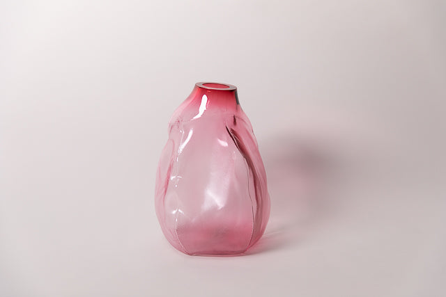 105 ltr Forms Vase, Fuchsia