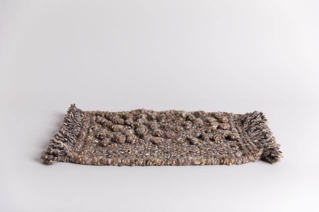 Rug, Henge 01
